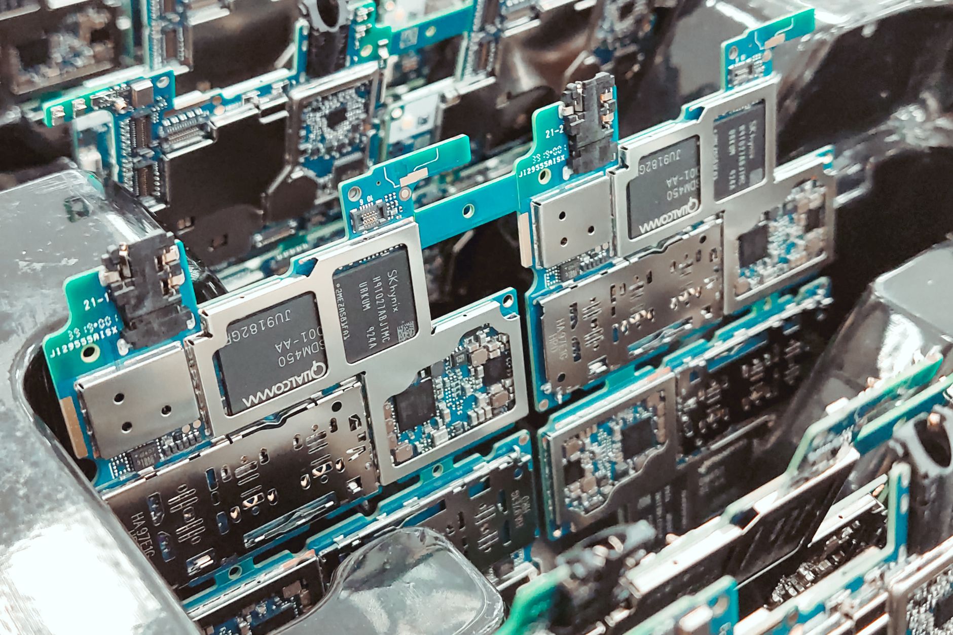Qualcomm AI chip deal